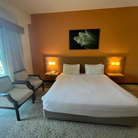 Hotel Paradise By The Sea In Penang By Veron At Rainbow Paradise Tanjung Bungah  Esterno foto