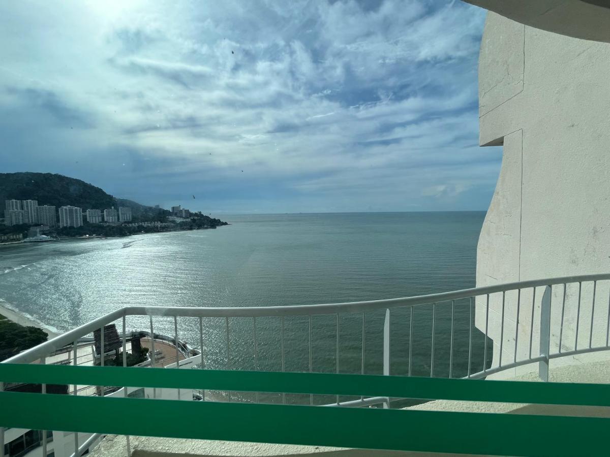 Paradise By The Sea In Penang By Veron At Rainbow Paradise Tanjung Bungah  Esterno foto