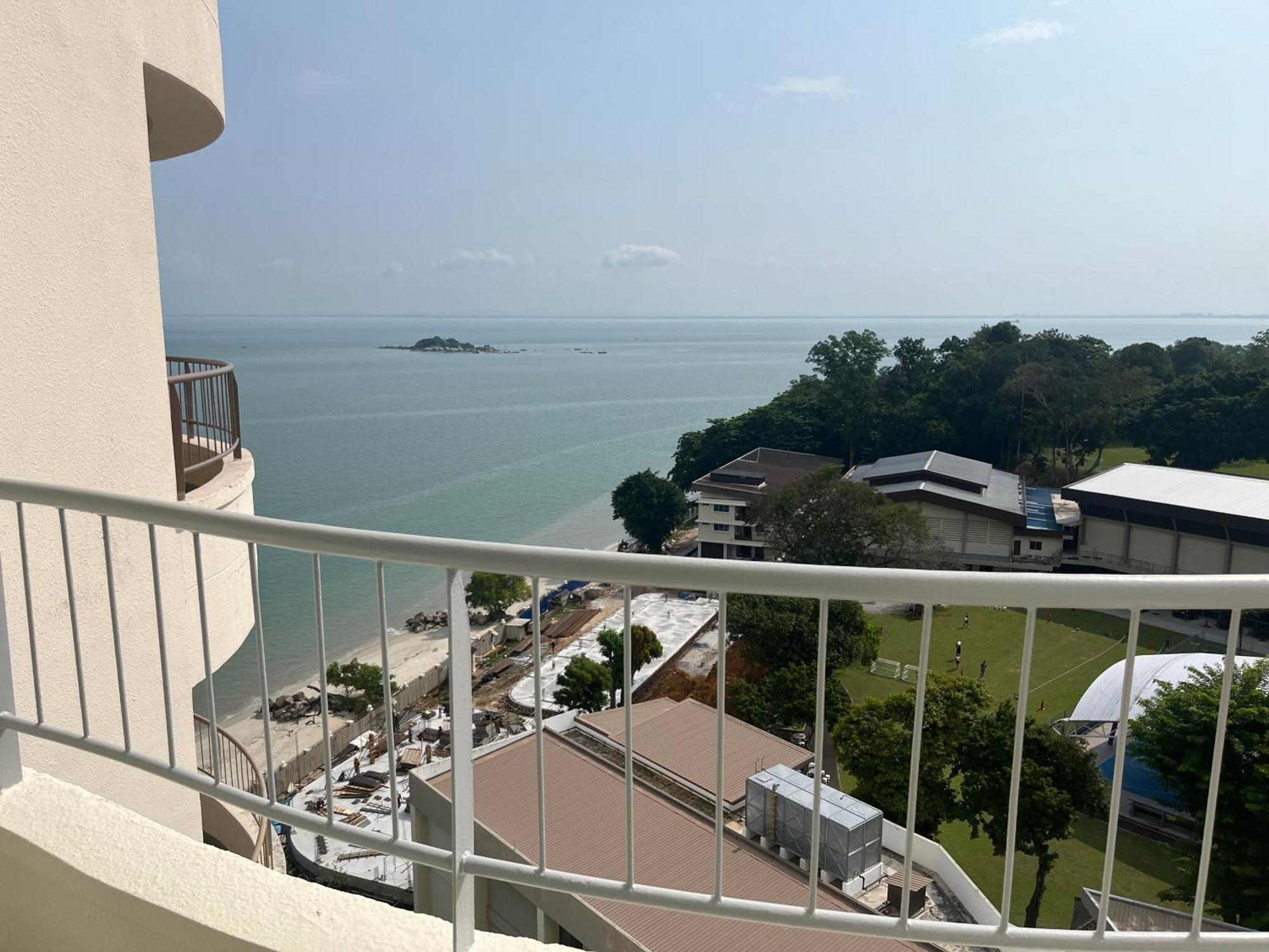 Hotel Paradise By The Sea In Penang By Veron At Rainbow Paradise Tanjung Bungah  Esterno foto