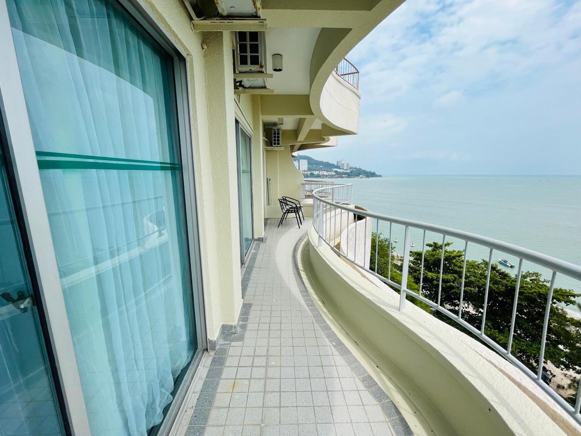 Paradise By The Sea In Penang By Veron At Rainbow Paradise Tanjung Bungah  Esterno foto