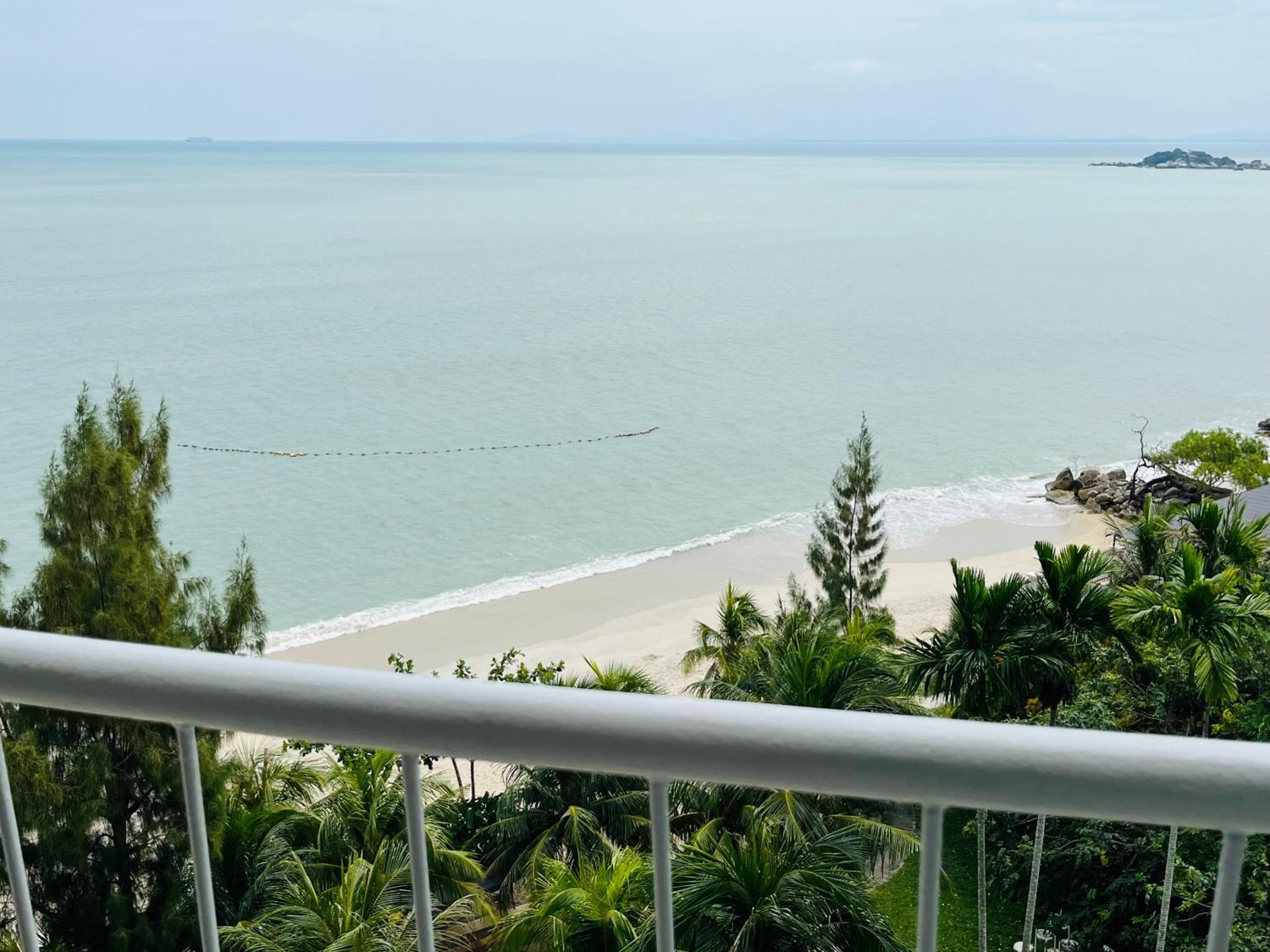 Paradise By The Sea In Penang By Veron At Rainbow Paradise Tanjung Bungah  Esterno foto