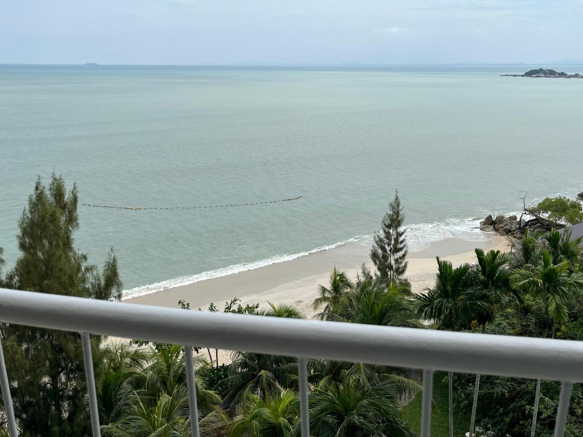 Hotel Paradise By The Sea In Penang By Veron At Rainbow Paradise Tanjung Bungah  Esterno foto