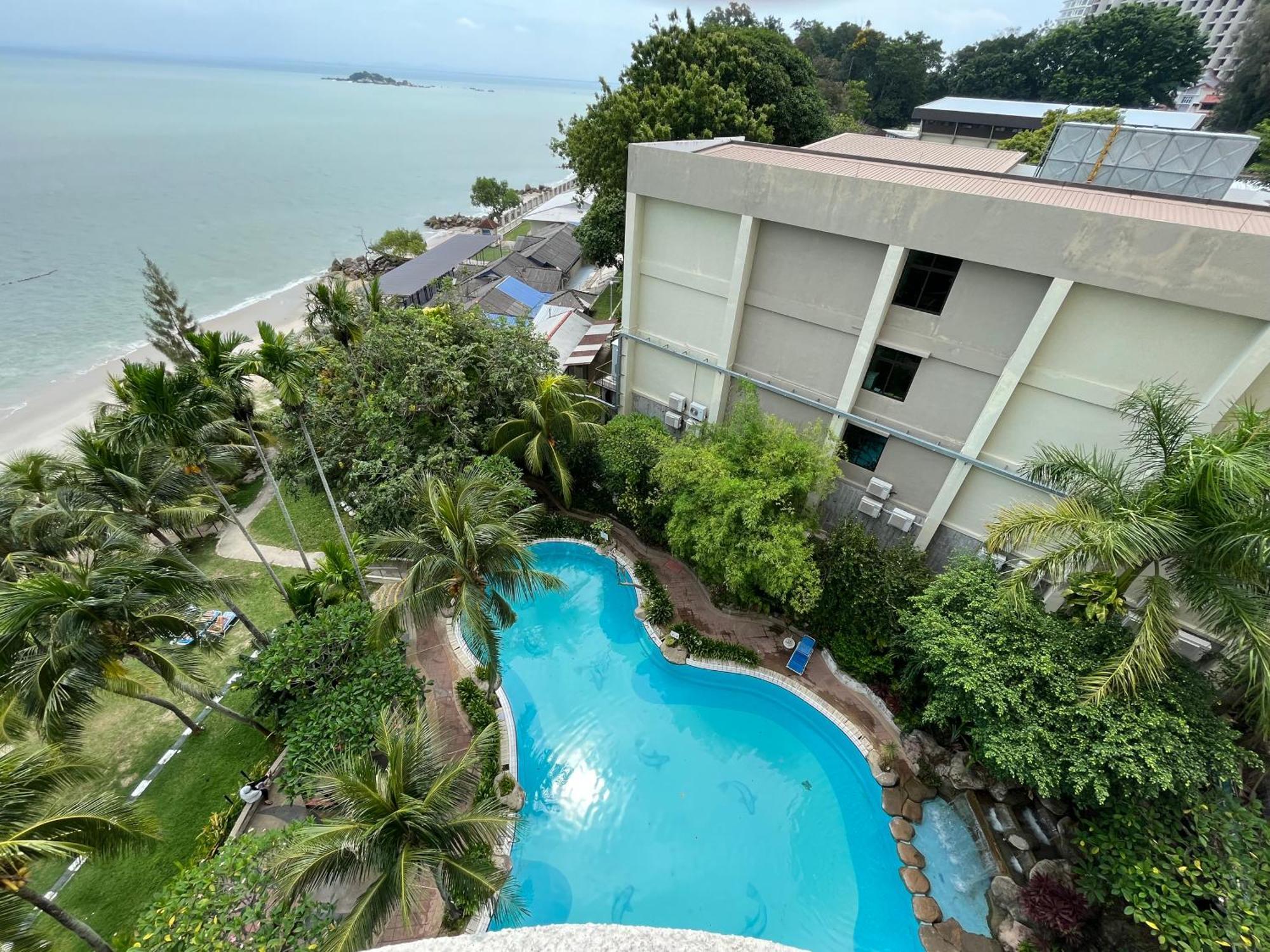 Hotel Paradise By The Sea In Penang By Veron At Rainbow Paradise Tanjung Bungah  Esterno foto